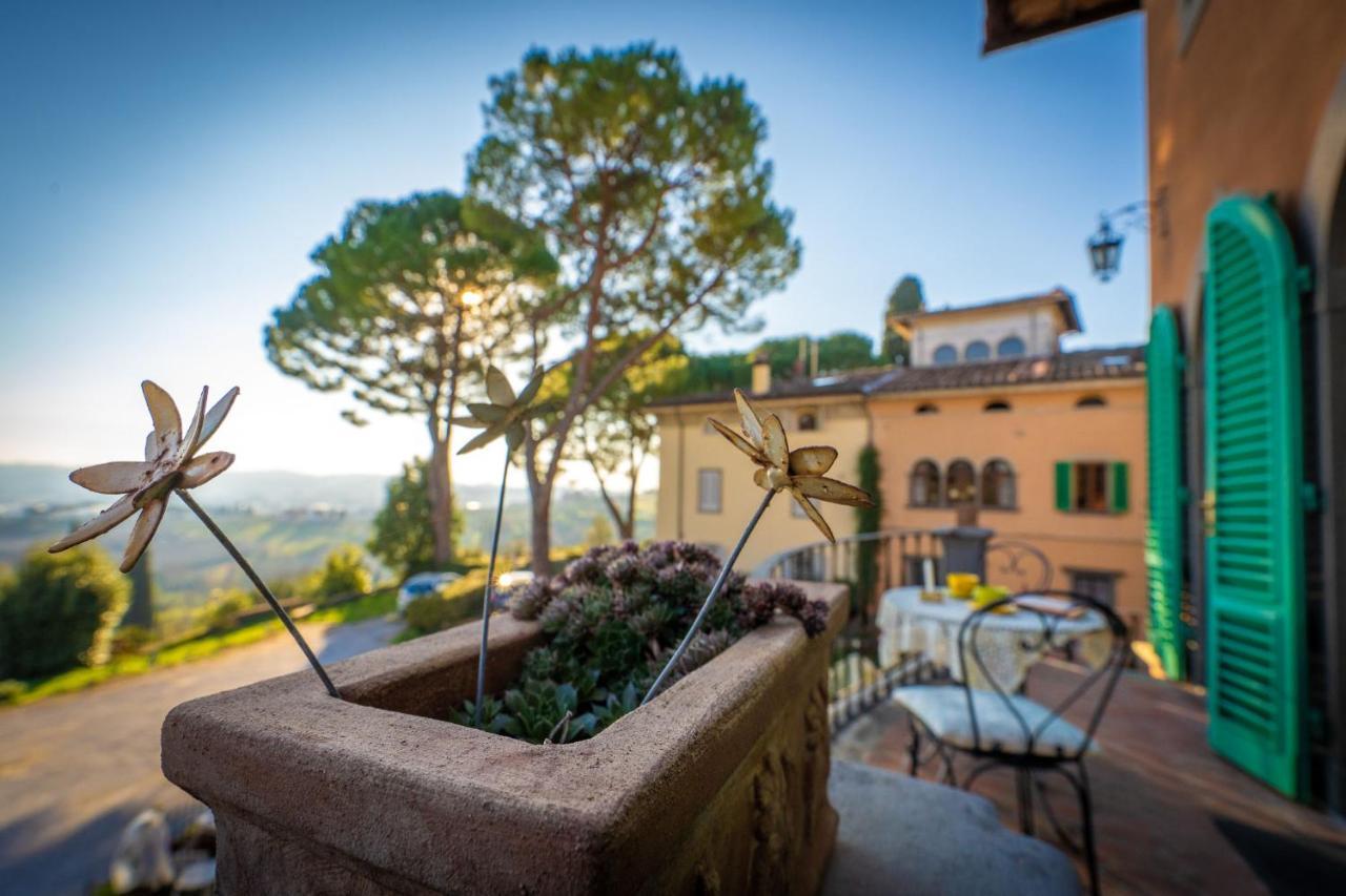 Alloggi In Villa Storica Pescia Luaran gambar