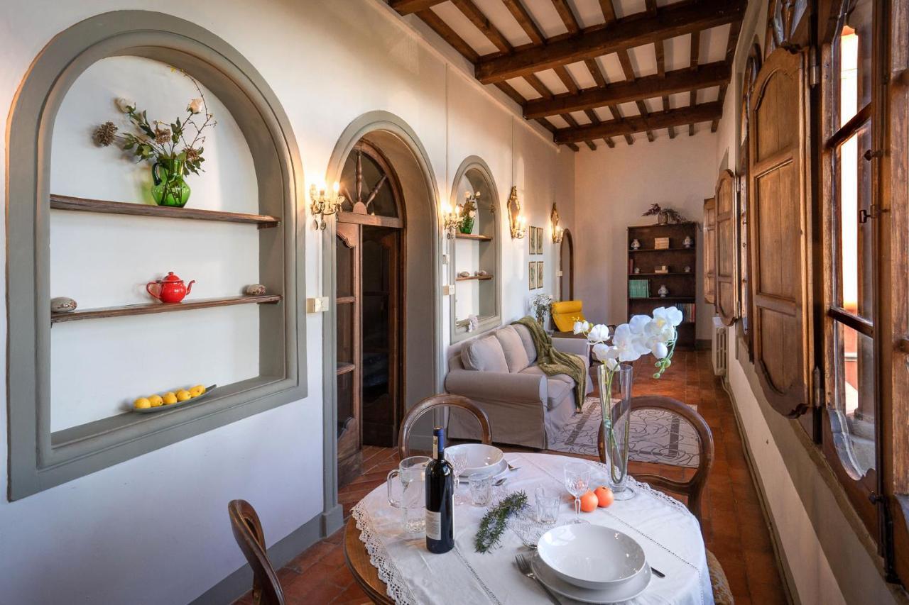 Alloggi In Villa Storica Pescia Luaran gambar