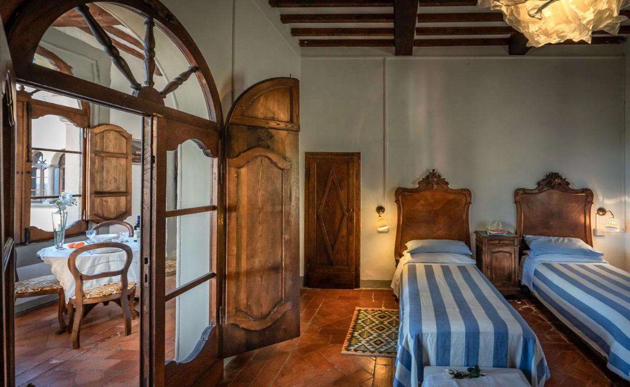 Alloggi In Villa Storica Pescia Luaran gambar