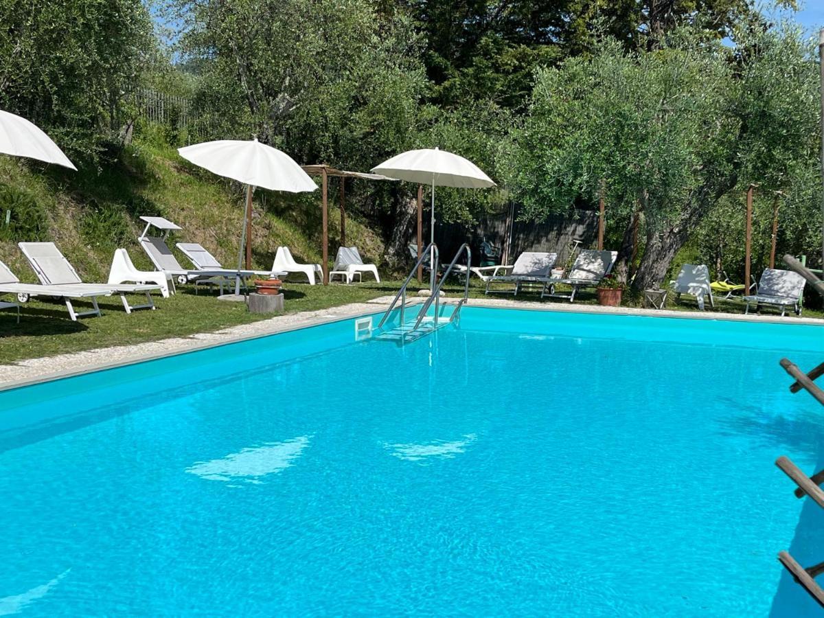 Alloggi In Villa Storica Pescia Luaran gambar