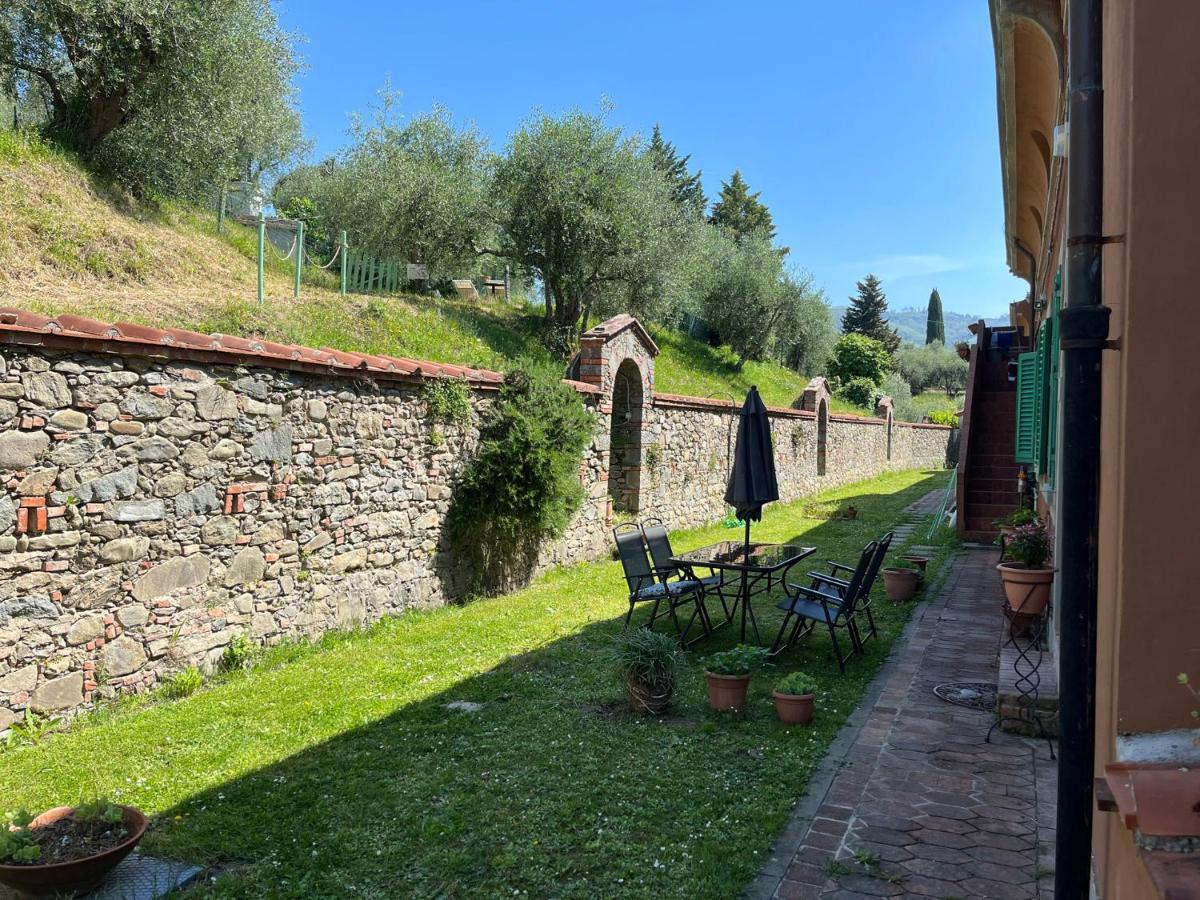 Alloggi In Villa Storica Pescia Luaran gambar