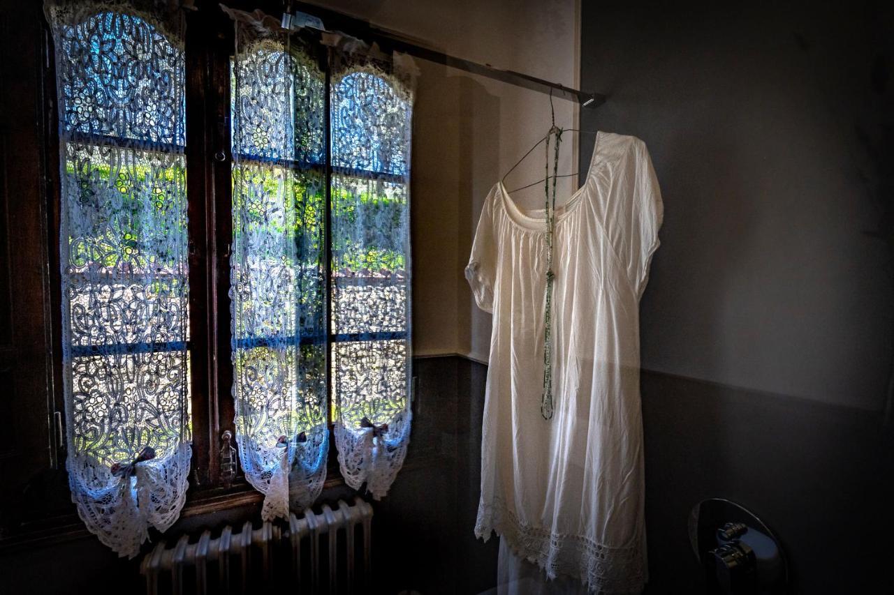 Alloggi In Villa Storica Pescia Luaran gambar