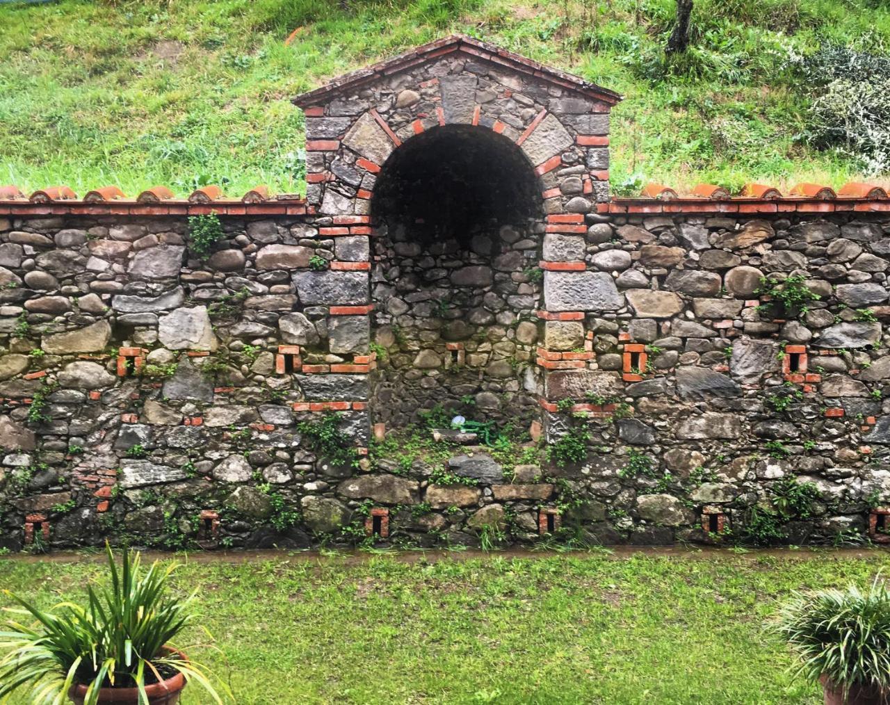 Alloggi In Villa Storica Pescia Luaran gambar